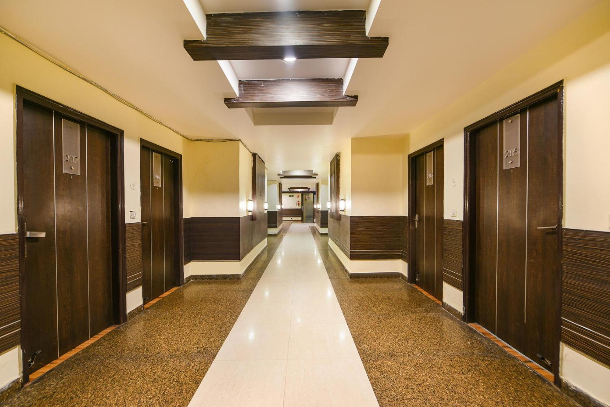 Fabhotel West View Ghaziabad Eksteriør bilde